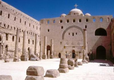Esglèsia del Monastir Blanc, Egipte