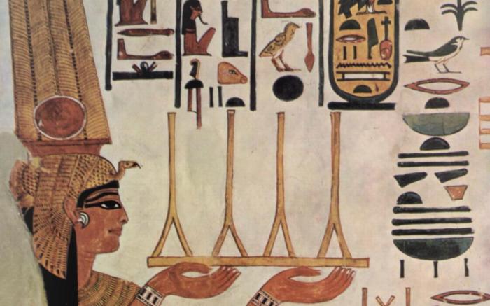 Nefertari fent ofrenes